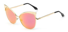 MODERN CAT EYE SHAPED SUNGLASSES